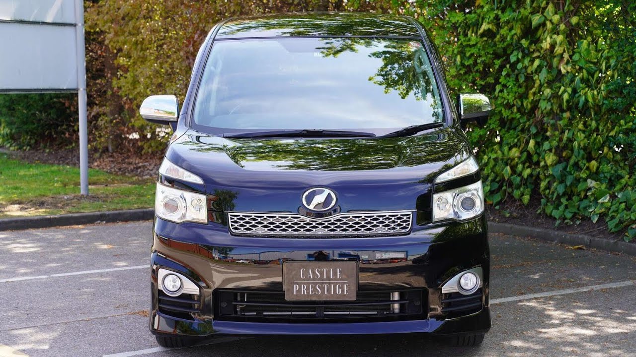 🚘 Toyota Voxy ZS Karameki II 2012 | Video Walk-Around • Castle Prestige LTD 🇯🇵 