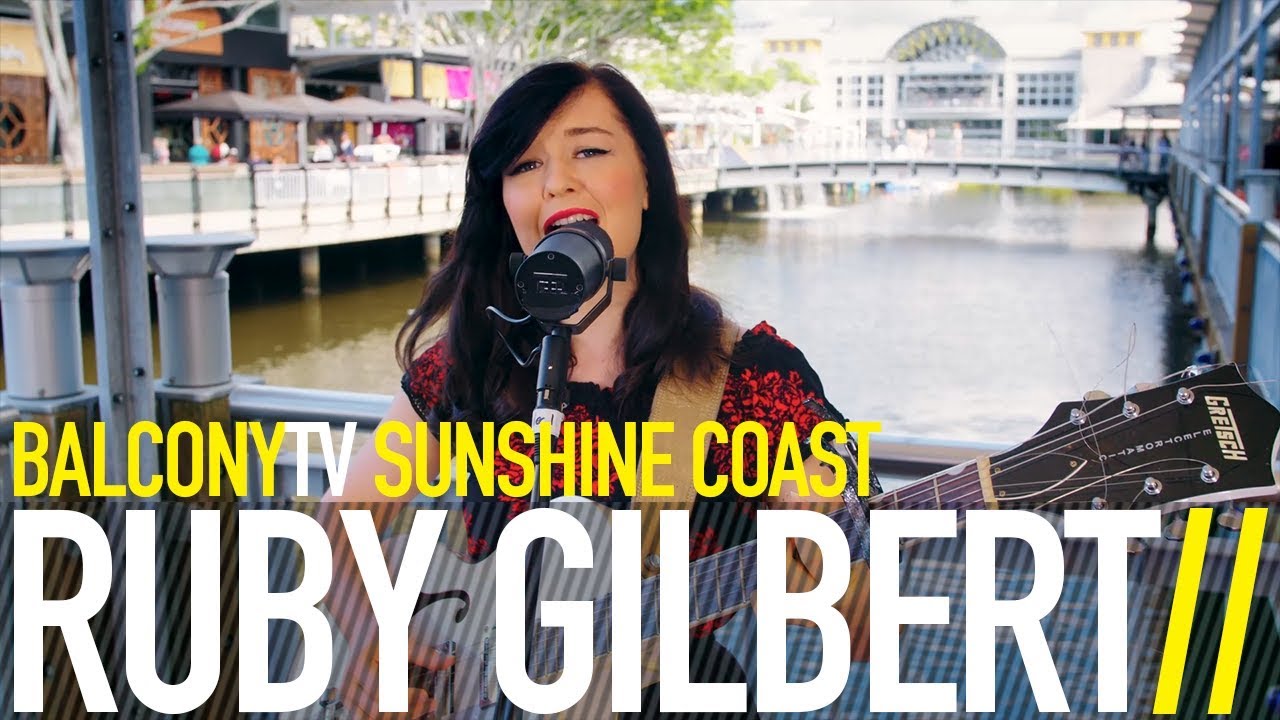 RUBY GILBERT - OH, BONES (BalconyTV)