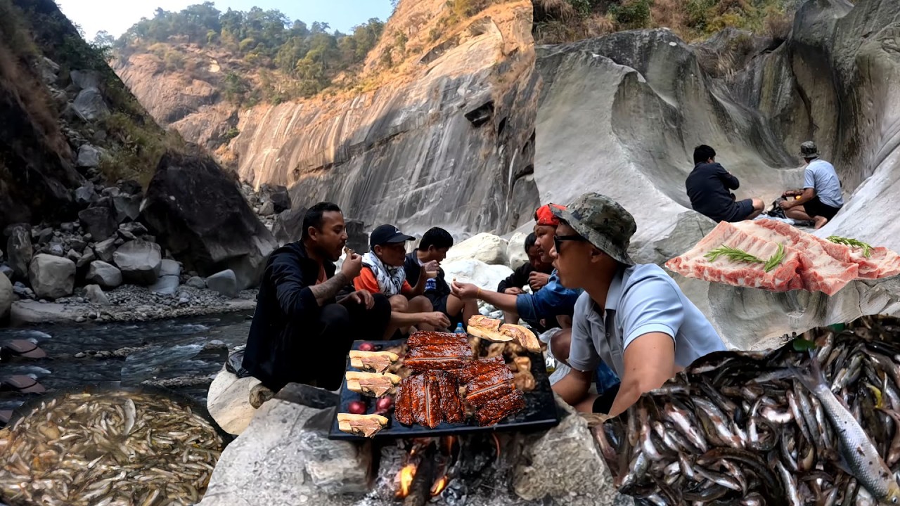 Fishing in Mountain River PORK MEAT COOKING IN STONE & EATING IN MOUNTAIN RIVER SIDE VILLAGE LIFE