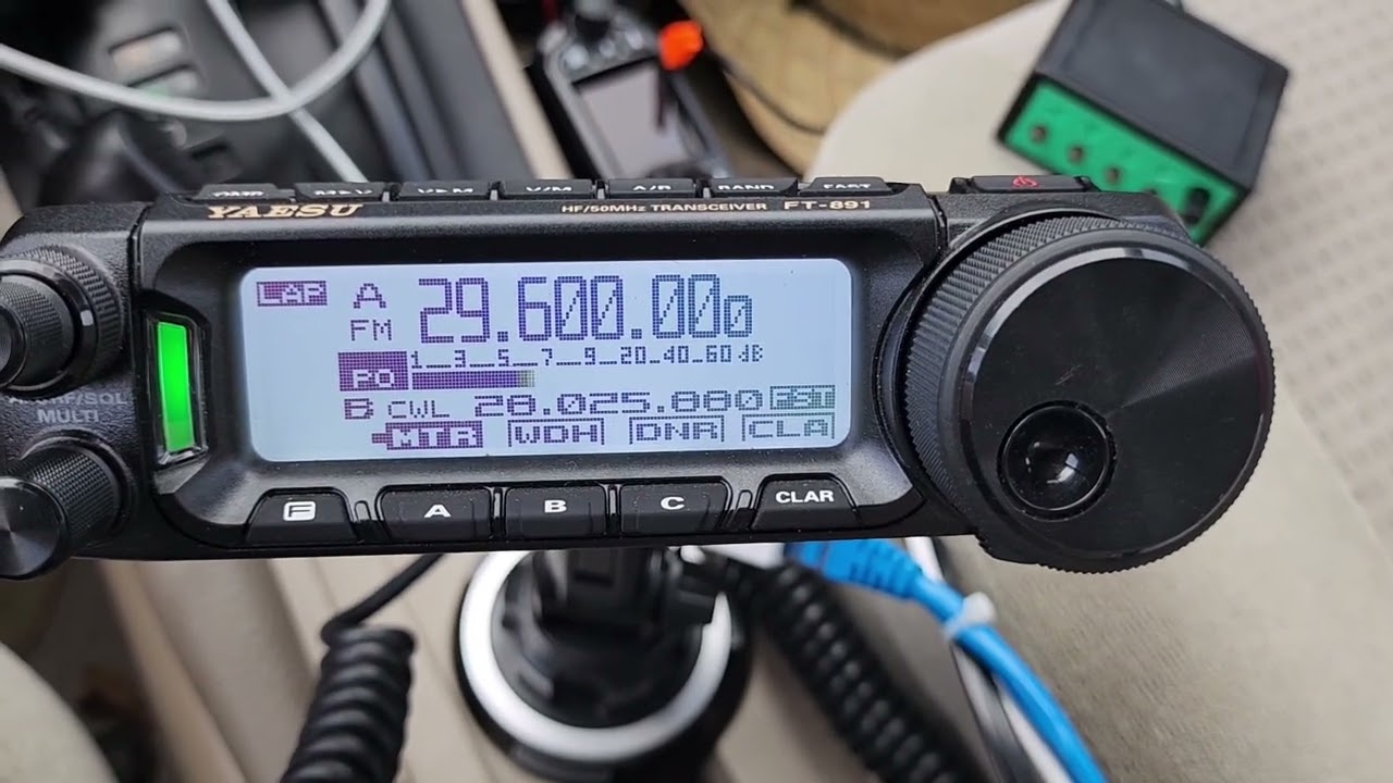10m FM QSO mobile