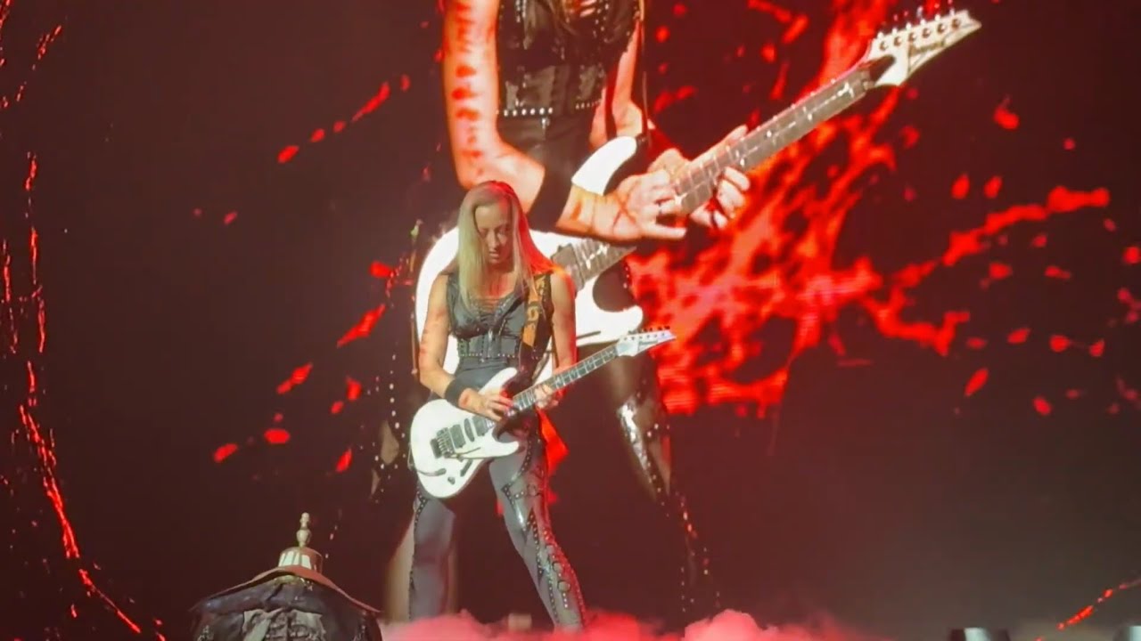 Alice Cooper &ldquo;Nita Strauss Guitar Solo&rdquo; live @ Pine Knob Clarkston MI October 2025 @joeEbravo