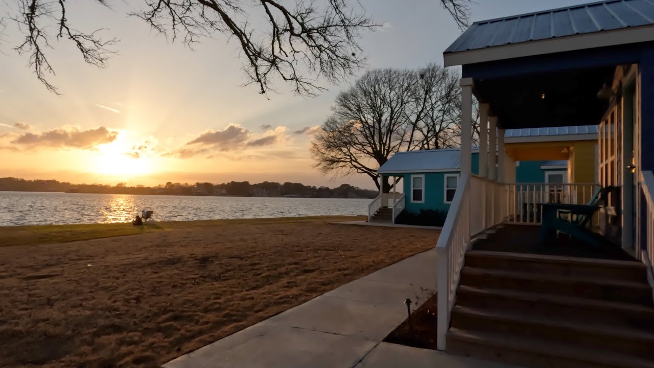 4k Sunset Walking Tour of  Margaritaville on Lake Conroe Tx