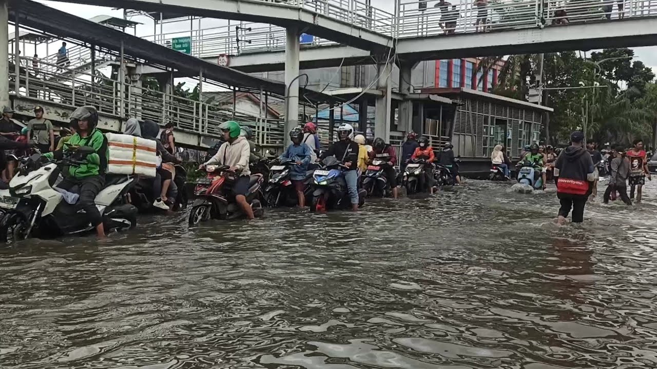 Banjir daan mogoot jakarta barat