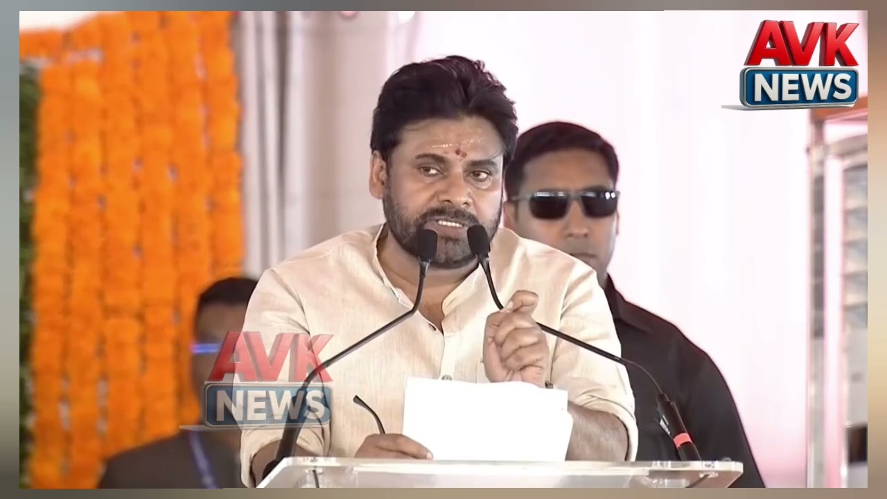కర్నూలు సభలో మాట్లాడుతున్న డిప్యూటీ సీఎం పవన్ కళ్యాణ్. AVK NEWS.