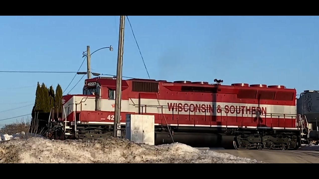 Wisconsin and Southern EMD working Plymouth
