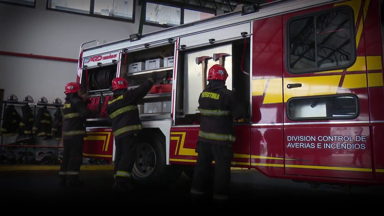 Bomberos de Prefectura - Una autobomba por dentro