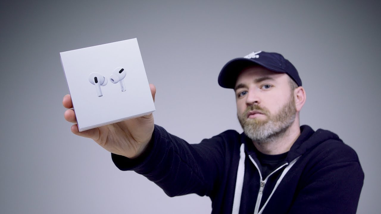 Распаковка Apple AirPods Pro