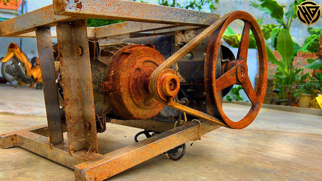 Restoring A Rusty_Vintage Meat Grinder // OFF Working and Skills Fix A Die Broken Motor