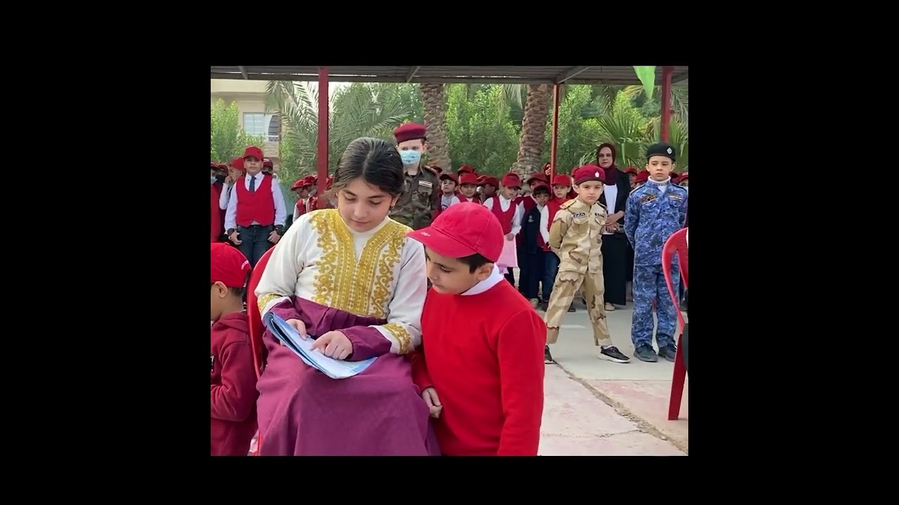 فعالية  تحكي قصة الام لتلاميذ المدرسة باشراف مديرة المدرسة 2022/11/23