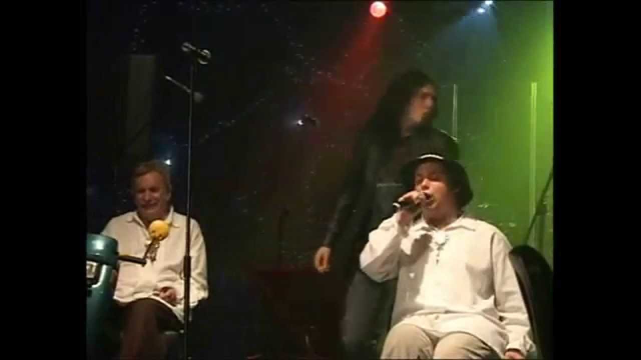 PIOTR CUGOWSKI  -  PŁONIE STODOŁA  z g&oacute;ralami