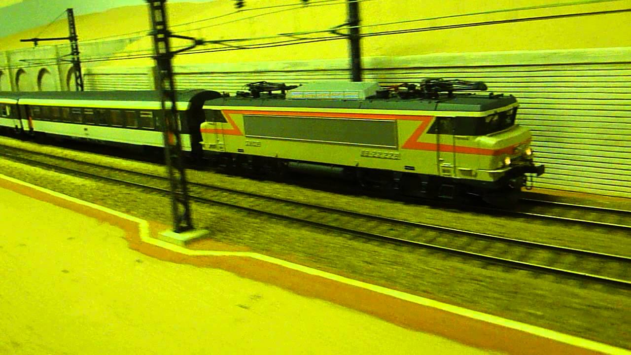 BB22228   CORAIL USI  ( époque IV )