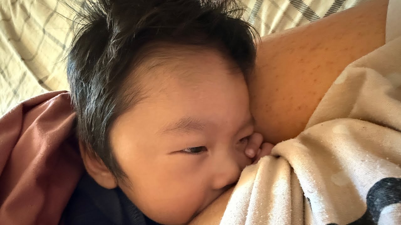 Time to breast feeding 🤱 