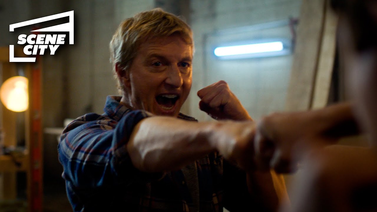 Johnny Mercilessly Knocks Mike Out | Cobra Kai (William Zabka, Sean Kanan)