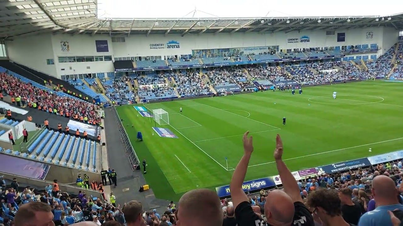 Coventry City Middlesbrough - Teams Walkout