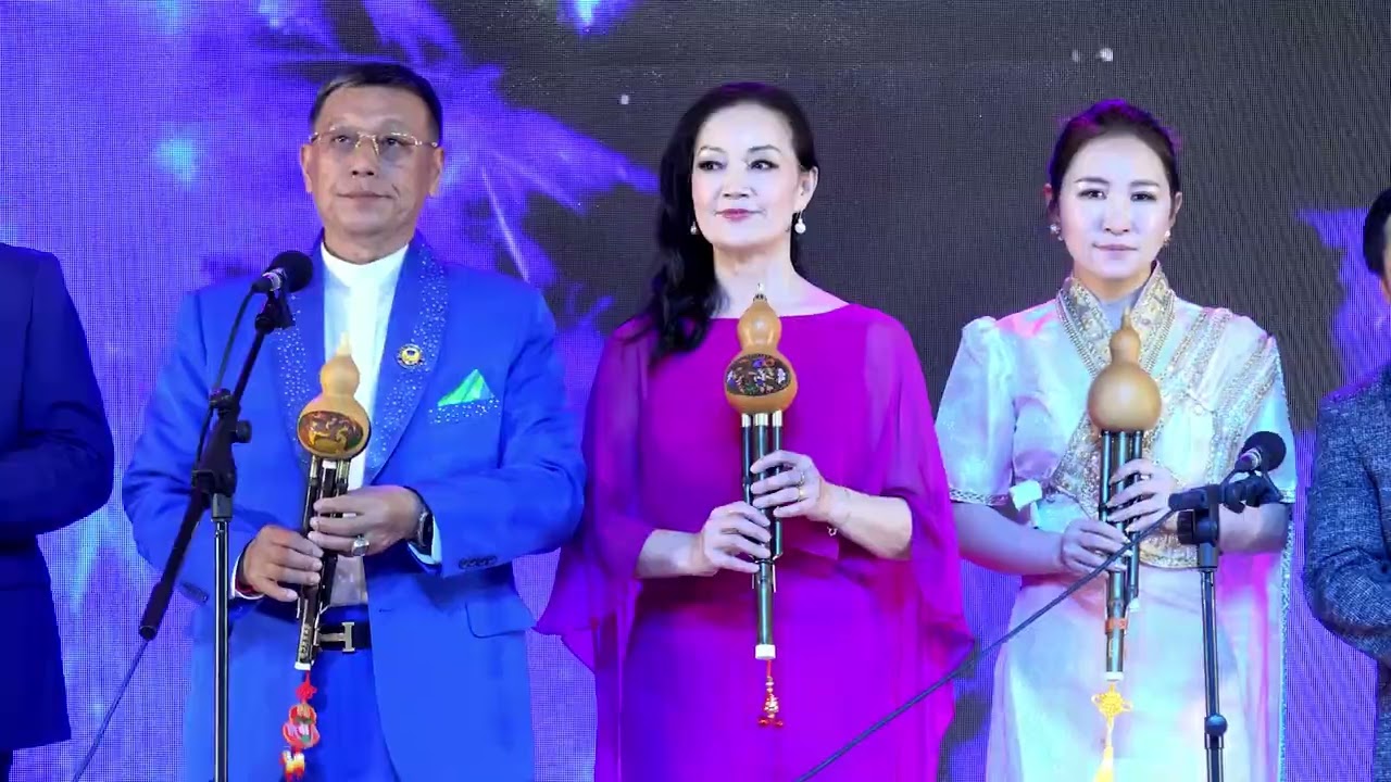 葫芦丝大齐奏 “月光下的凤尾竹”