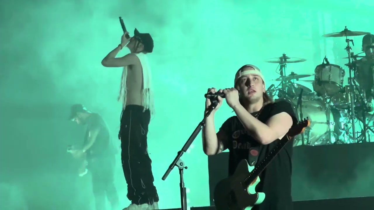 The Walls by Chase Atlantic at the Theater in Toronto November 5 2024