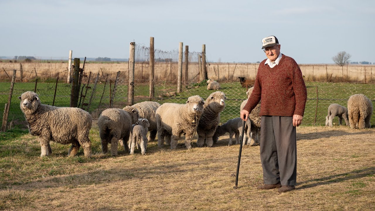 VIVEN en una CALLE con las CASAS al REVÉS, así es el curioso PUEBLO de SAN MAYOL / Parte 2