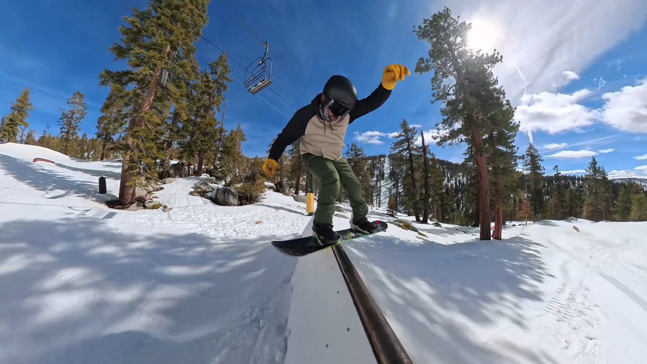 Snowboarding heavenly 