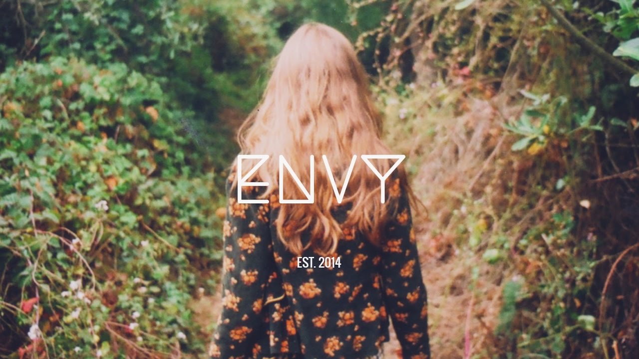 Moonmelt - Closer Ft. Brianna Rose