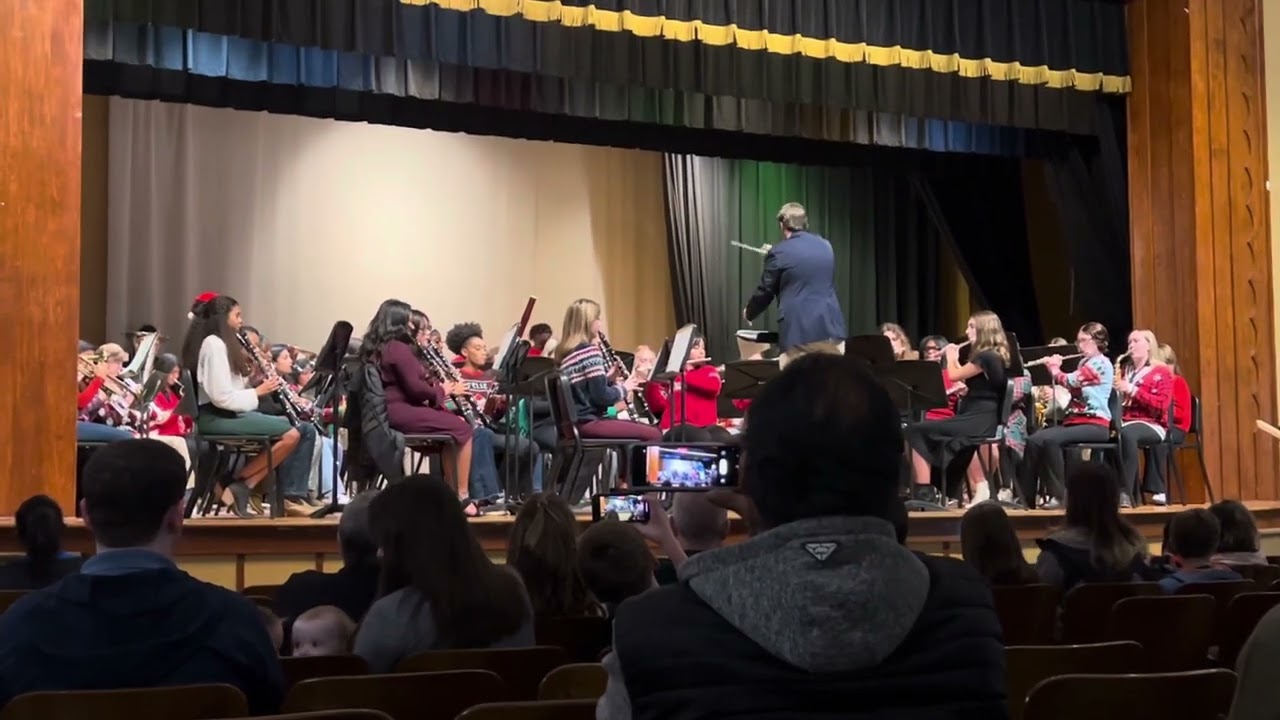 White Christmas (arr. John Edmondson) by the 2023 Pontotoc High School Concert Band