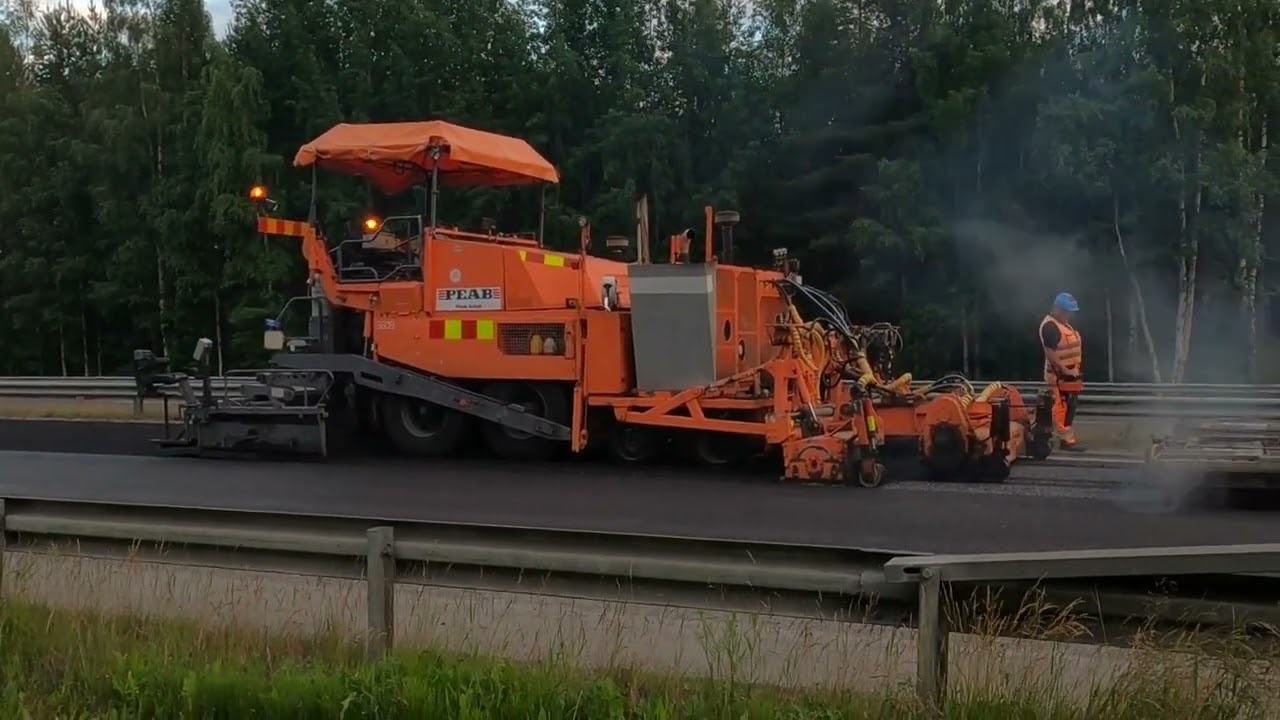 Pohjantien asfaltointi