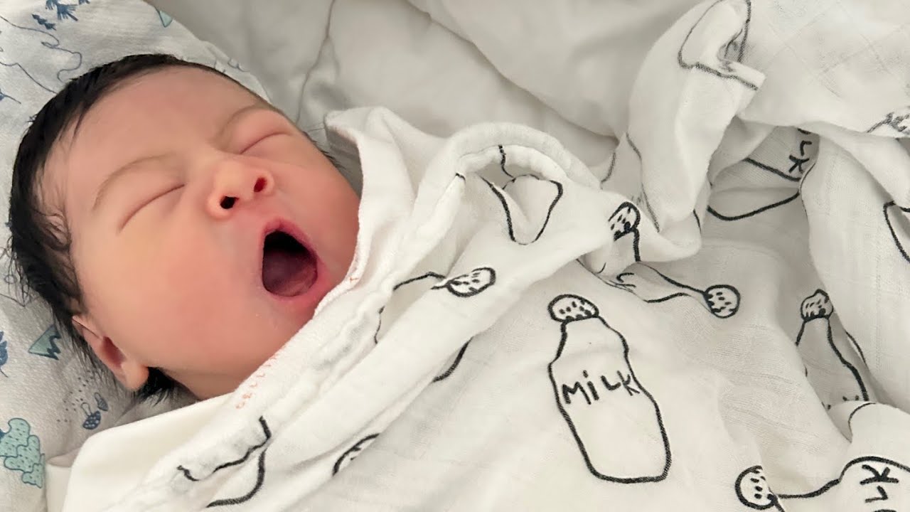 신생아가 이렇게 예뻐도 되는거냐고..!!