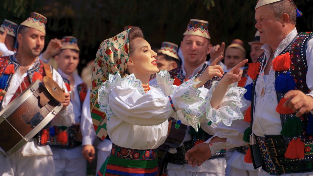 Oana Font - Mură neagră-n Postu’ Mare