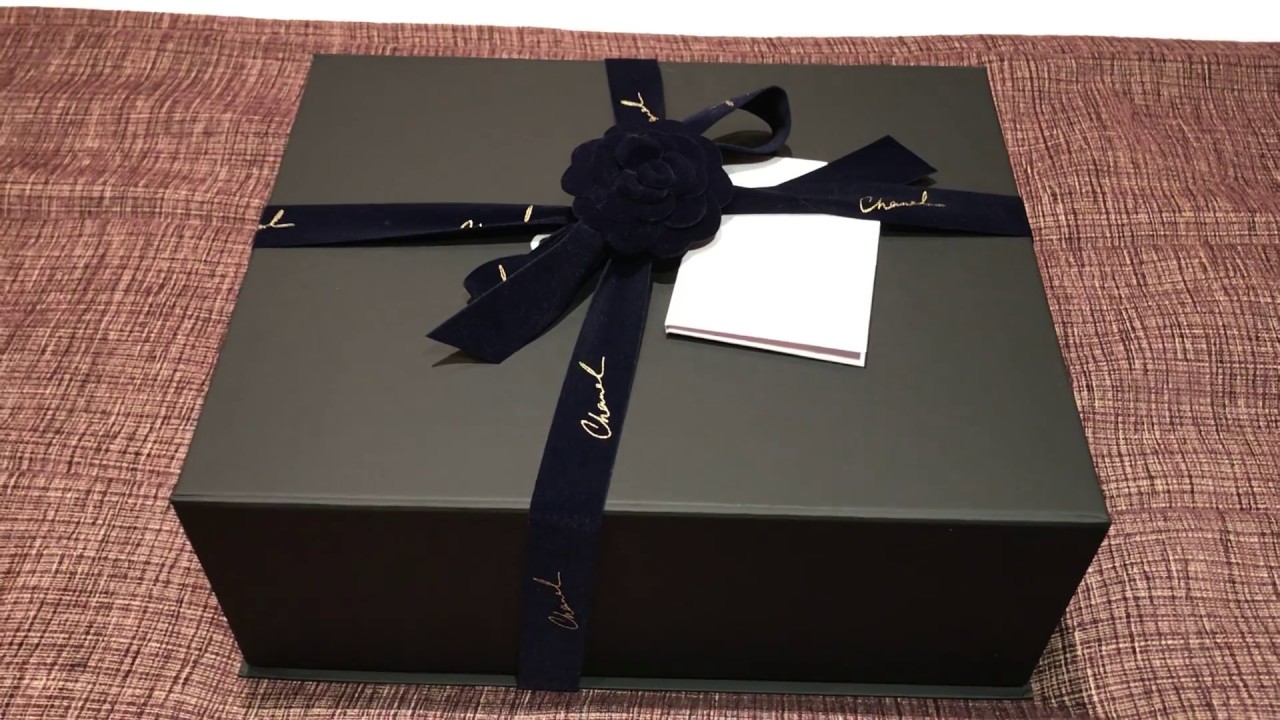 Chanel Mini flap UNBOXING - 2018 Chanel Cruise Collection