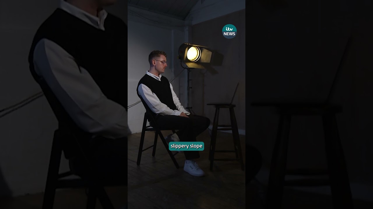 'I found myself in a pretty disturbing community on Roblox' #itvnews #roblox #gaming