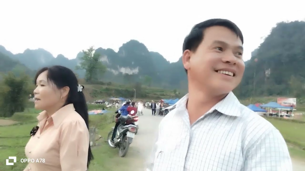 Hứa Cẩn Gặp Nông My & tại ngày hội pò nà bản khau hát phiac cắn chứ mại mại bau lồm &