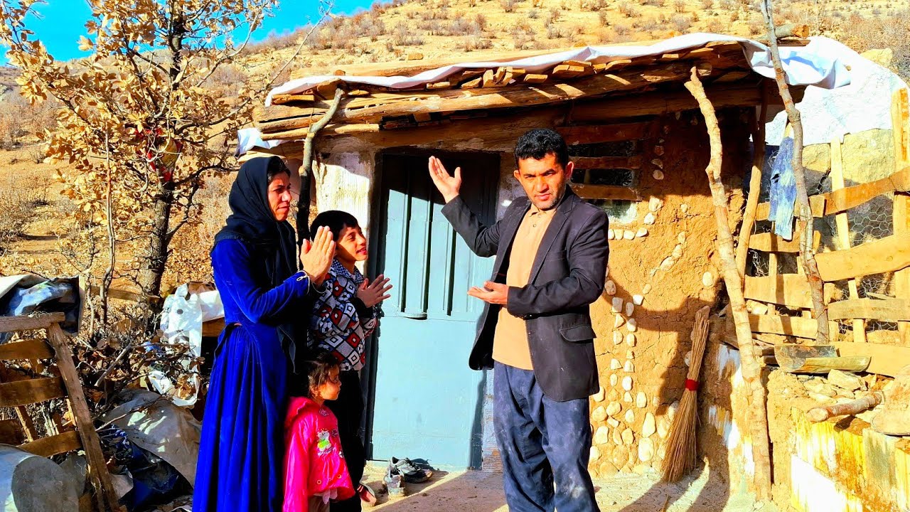 Rebuilding a ruined hut Betul by a nomadic man