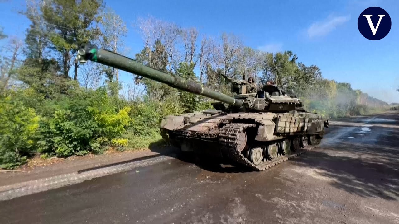 Tanques y vehículos blindados ucranianos circulan por el Donbass para asegurar el terreno recuperado
