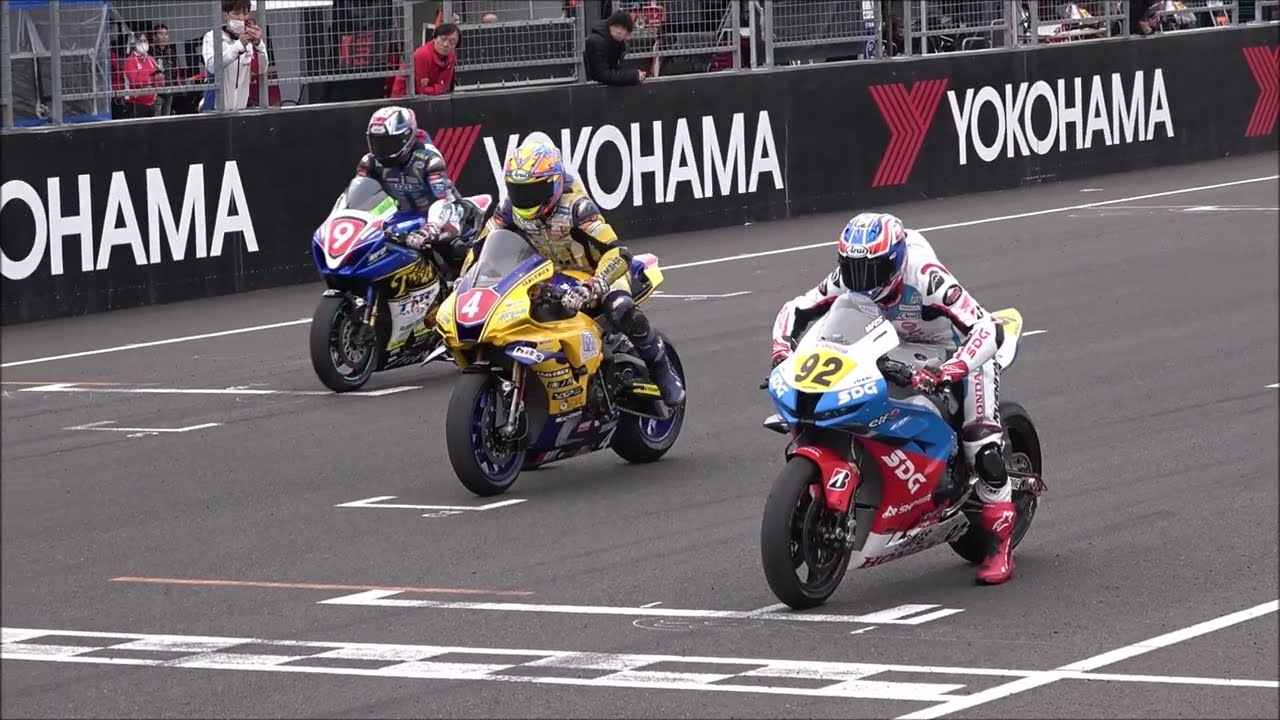 グリッドでスタート練習 JSB1000  ST1000 4メーカー合同テスト  MFJ全日本ロードレース選手権 スポーツランド菅生 SUGO公開テスト DAY1