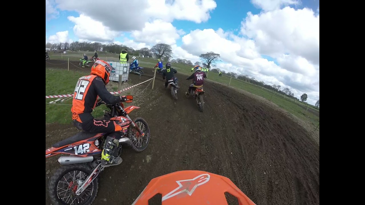 james racing at grange moor on 125 with white rose 2021