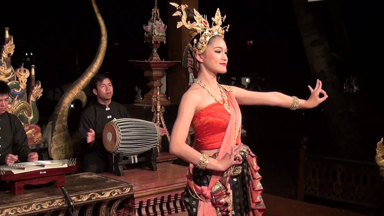 Thai Cultural Dance, Chiang Mai. in HD.