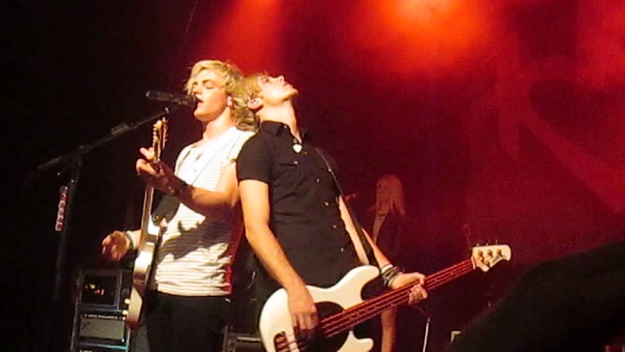 R5- Saskatoon- What Do I Have To Do, Valerie, Billion Hits