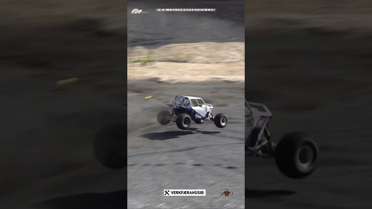 Формула внедорожных гонок. Пилот команды Olsen Бьярнтор на трассе 4 Hella 2025 