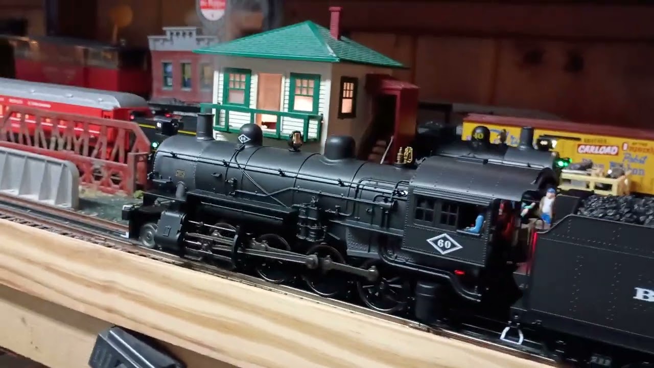 60 Black River & Western 2-8-0 Consolidation (Lionel Legacy O Gauge Train)