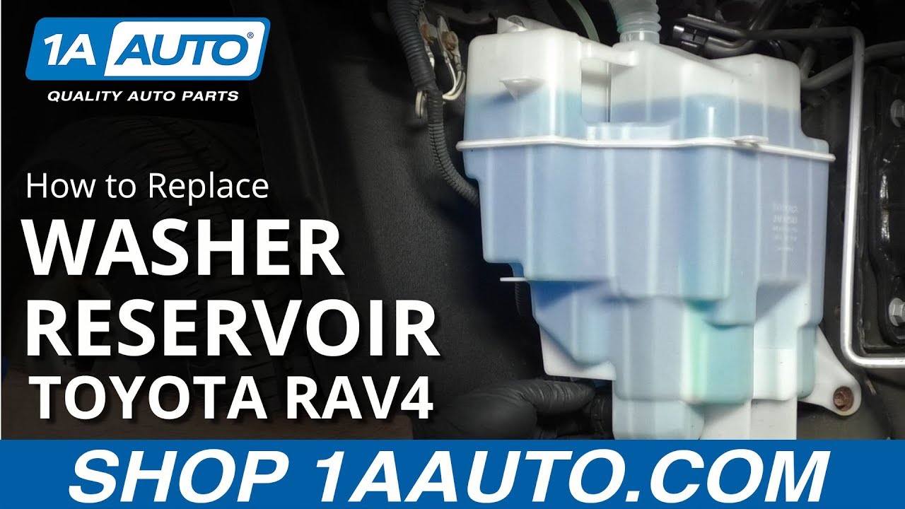 Как заменить бачок омывателя лобового стекла Toyota RAV4 05-16