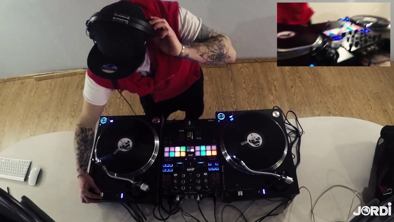 DJM S9 AND PLX 1000 LIVE SET AND SCRATCH @ DEE JAY JORDI