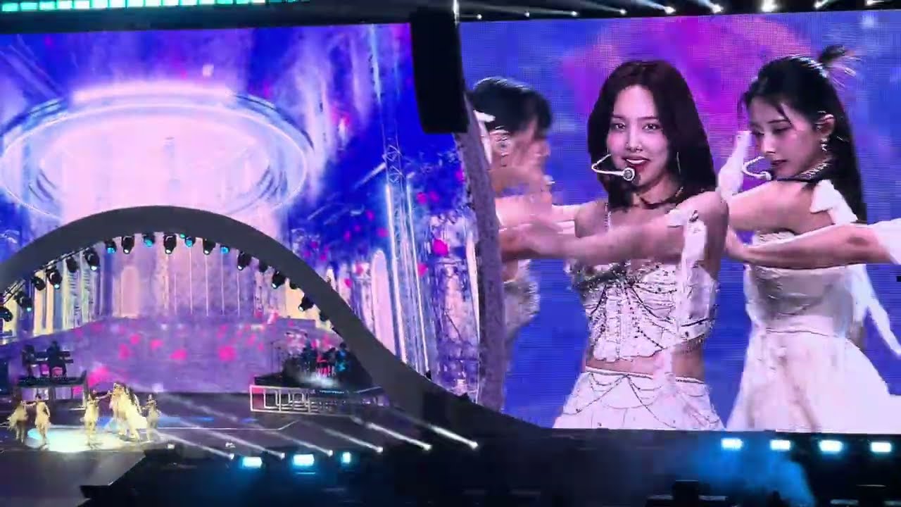 TWICE “CRY FOR ME” READY TO BE DAY 2 LIVE IN BULACAN, PHILIPPINES 100123
