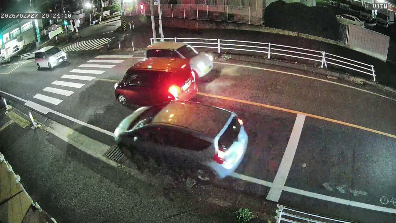 「ライブ配信  厚木街道　泉の森交差点　4Kリアルタイムライブ配信　【12時間ごとに、アーカーブ制作のため、5分～30分程度のスタンバイ時間がございます。】」のコピー