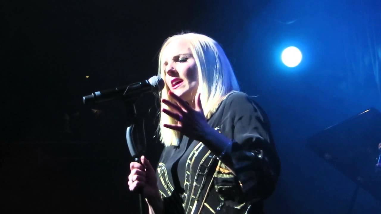 Kerry Ellis Chandelier