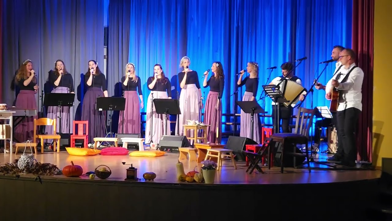 Vokalna skupina Karina in Lisjaki: Večerni zvon