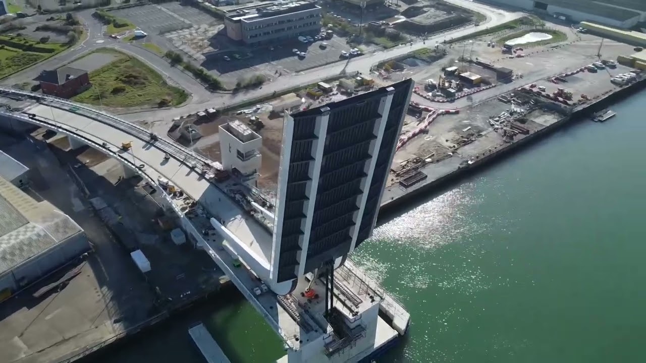 DJI Mavic Mini 2 Kermit - Lowestoft Gull Wing Bridge Update April 2024