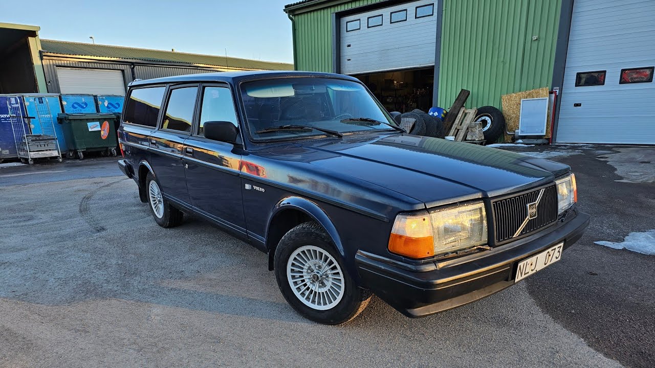 Volvo 245 GL aut Civil polisbil.