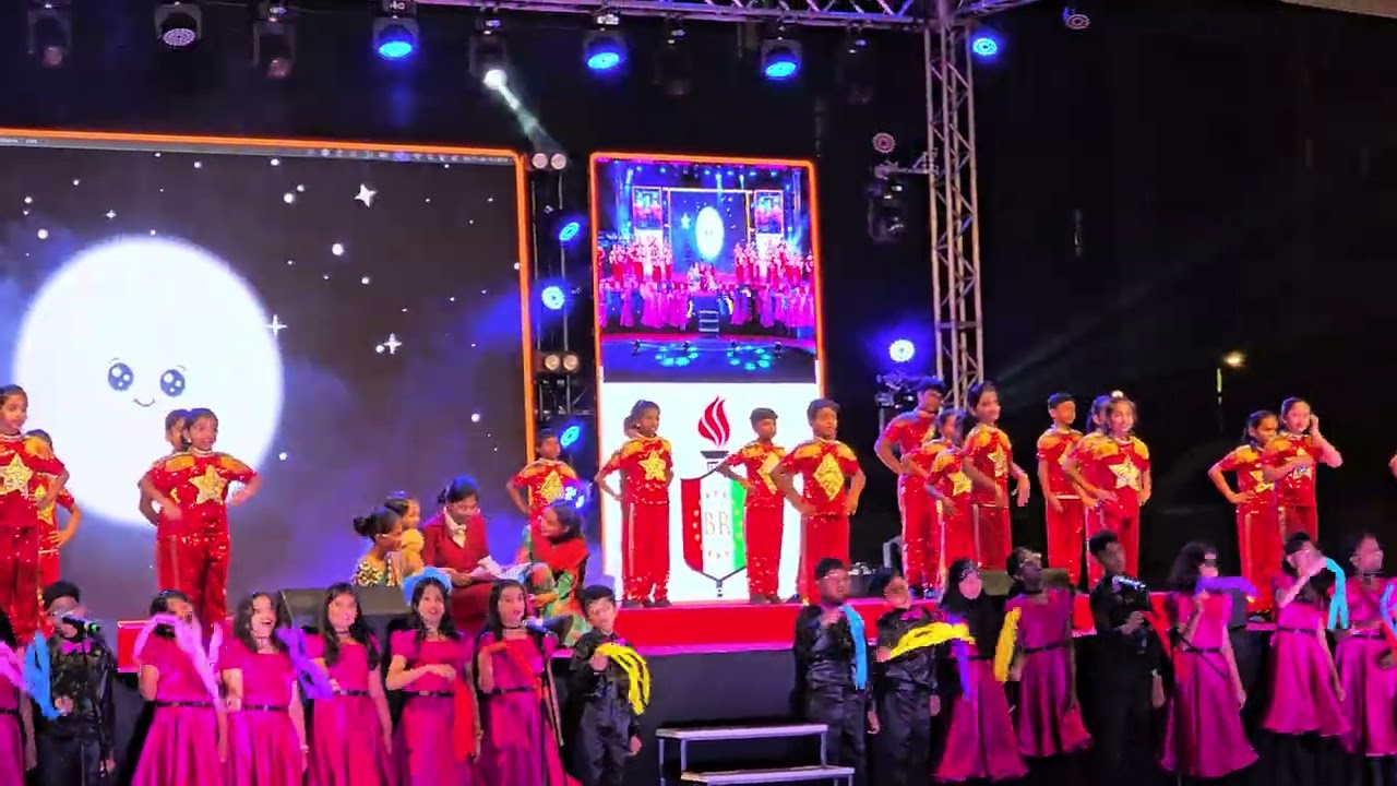 Chanda Chamke - Annual day Dance | Hannah Grade 3