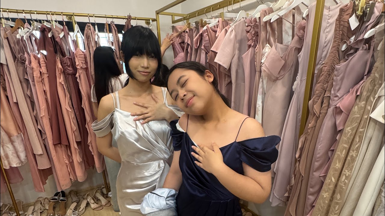 Dress day with the girls | Prom