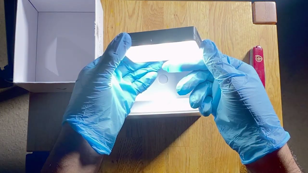 UnBoxing Aputure RGB LED Video Film Light with Full HSI Color