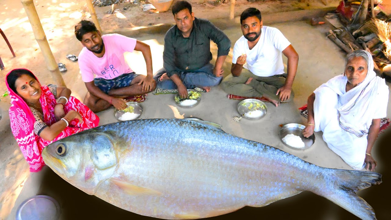 বাগানের টাটকা বেগুন দিয়ে কাঁচা ইলিশ রান্না | Begun Ilish fish recipe | Eggplant hilsha fish curry